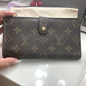 Louis Vuitton monogram wallet